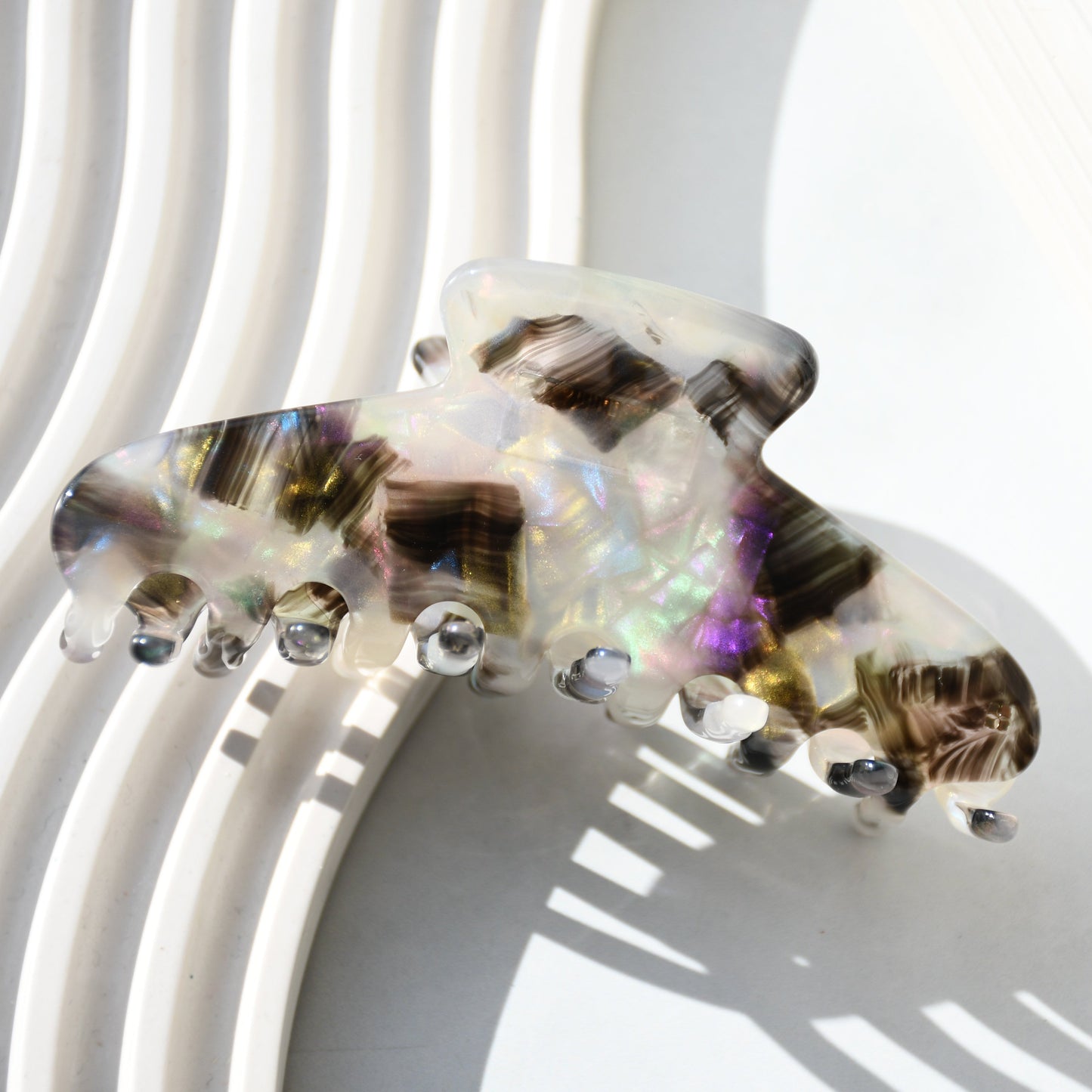 Oval Wave Acetate Hair Claw in Tuxedo | Black and White Hair Clips Acetate