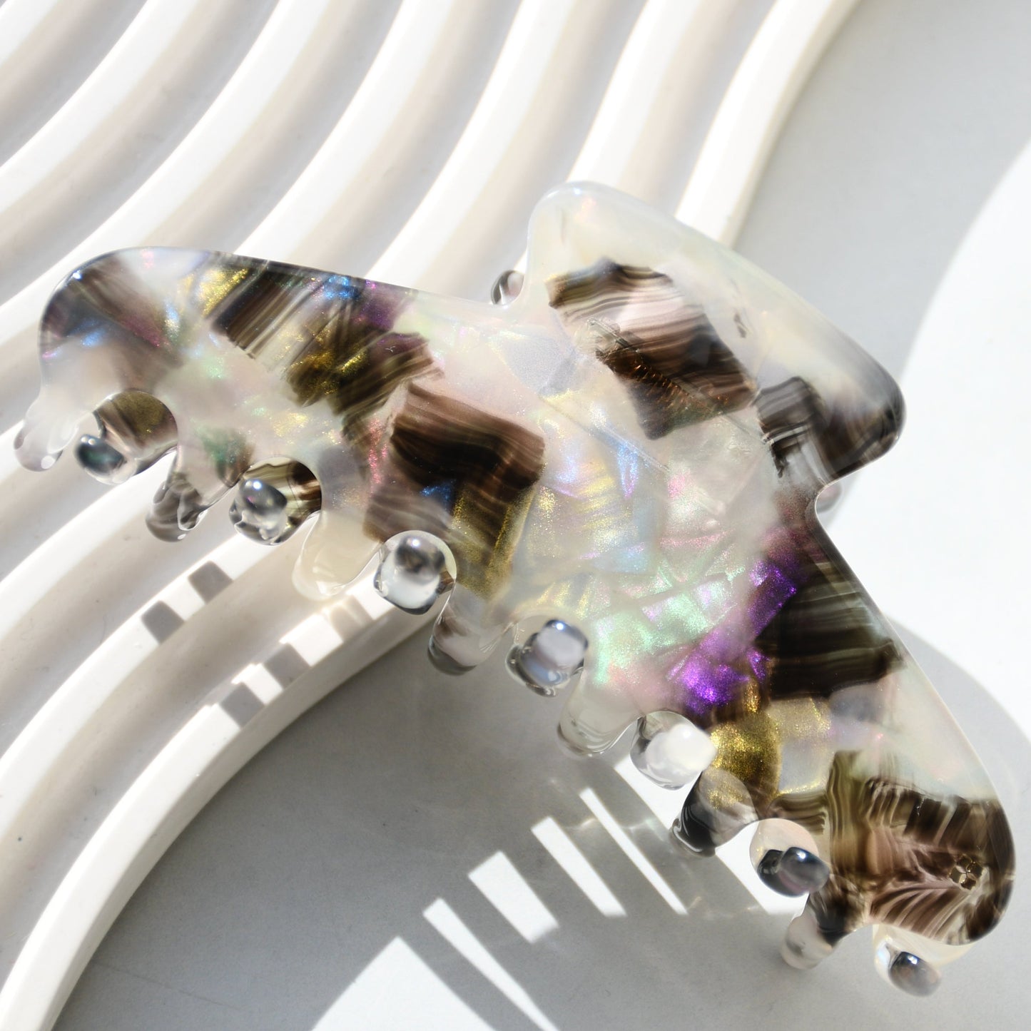 Oval Wave Acetate Hair Claw in Tuxedo | Black and White Hair Clips Acetate