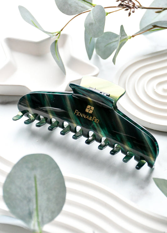 Glamour Grip XL Claw in Roscoelite | Emerald Gold Shimmer | Italian Acetate Tortoise Shell Large Hair Clip