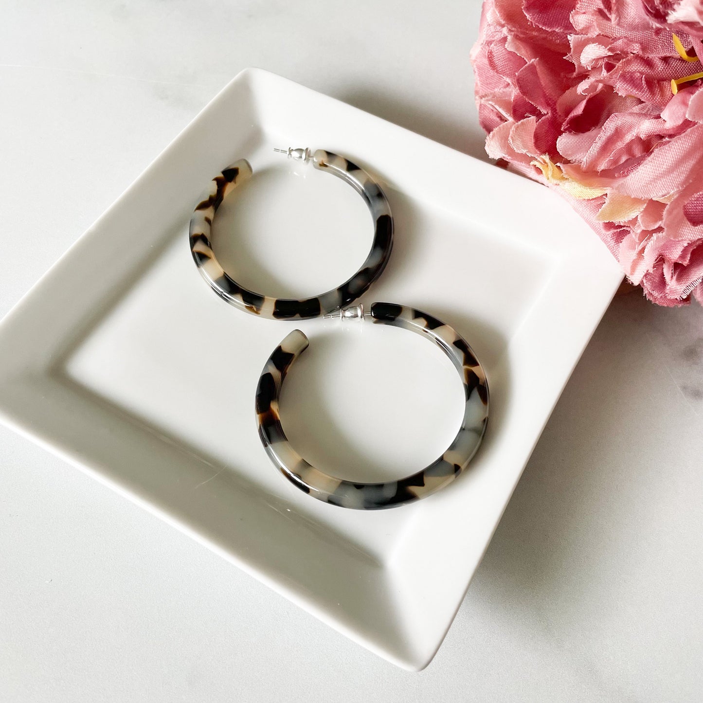 Certified Biodegradable Round Hoops in Blonde Tortoise Shell | Italian Acetate Statement Hoop Earrings S925 Silver Posts