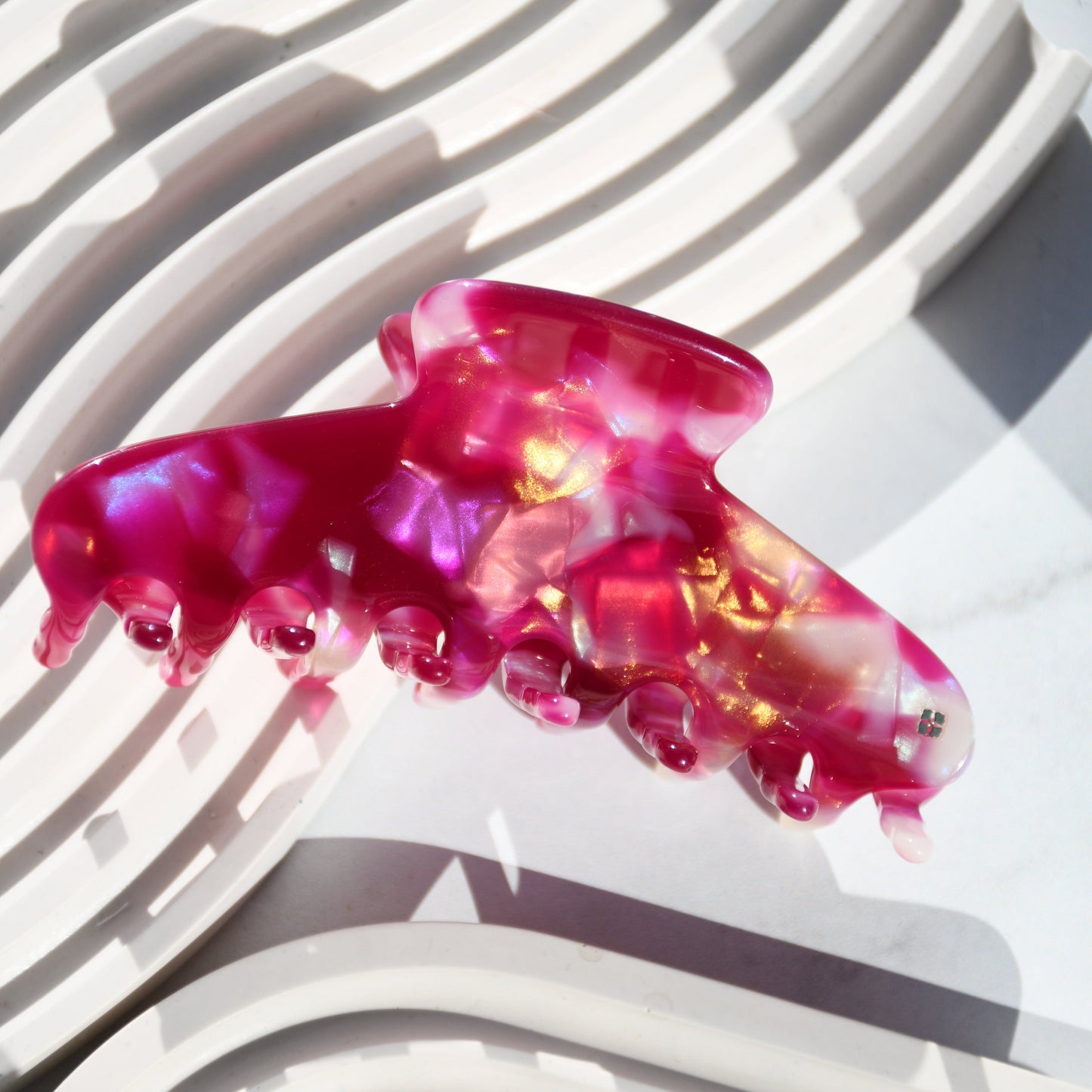 Oval Wave Acetate Hair Claw in Zinnia | Pink Hair Clips Acetate