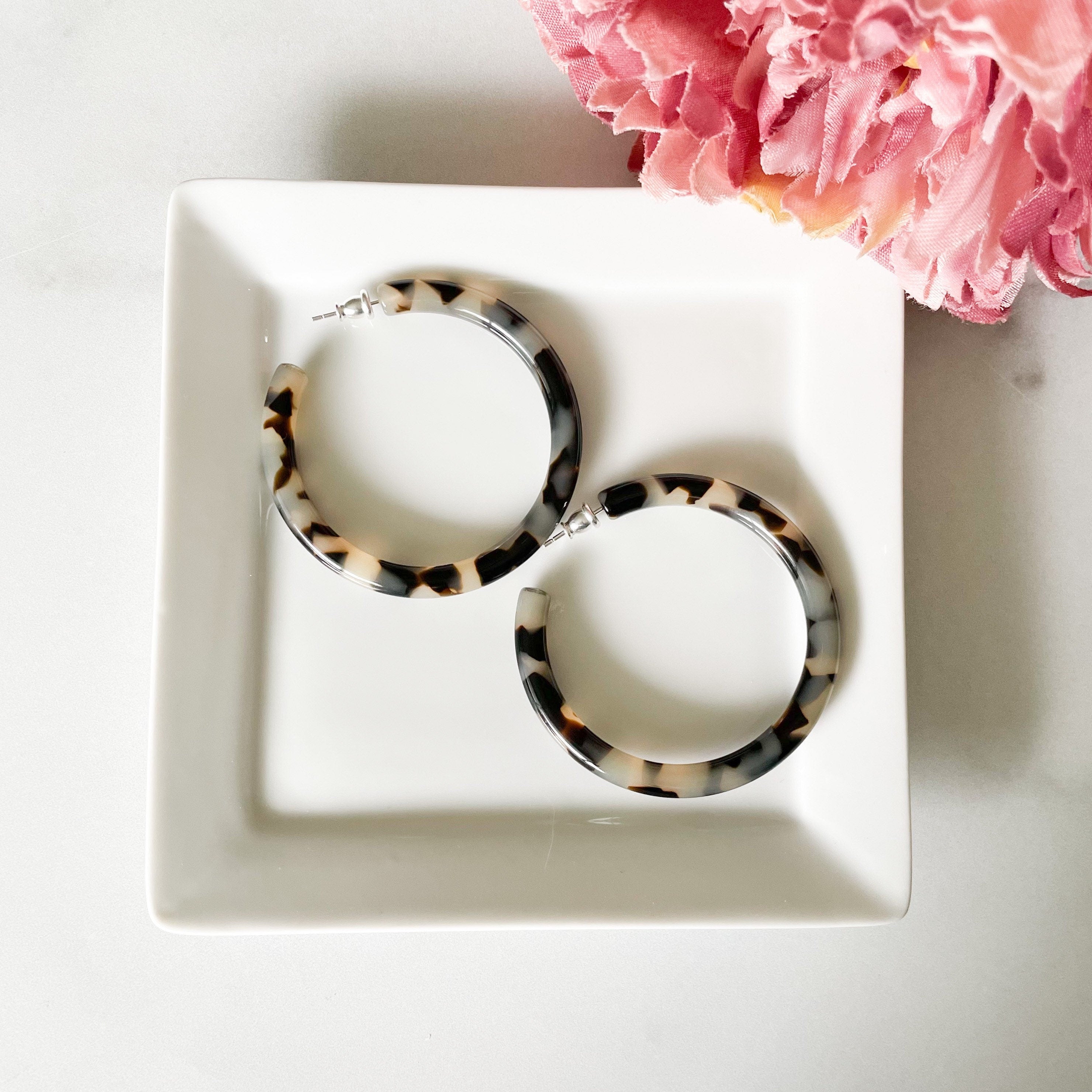 Blonde Tortoise Shell Hoop Earrings | Sterling Silver Posts