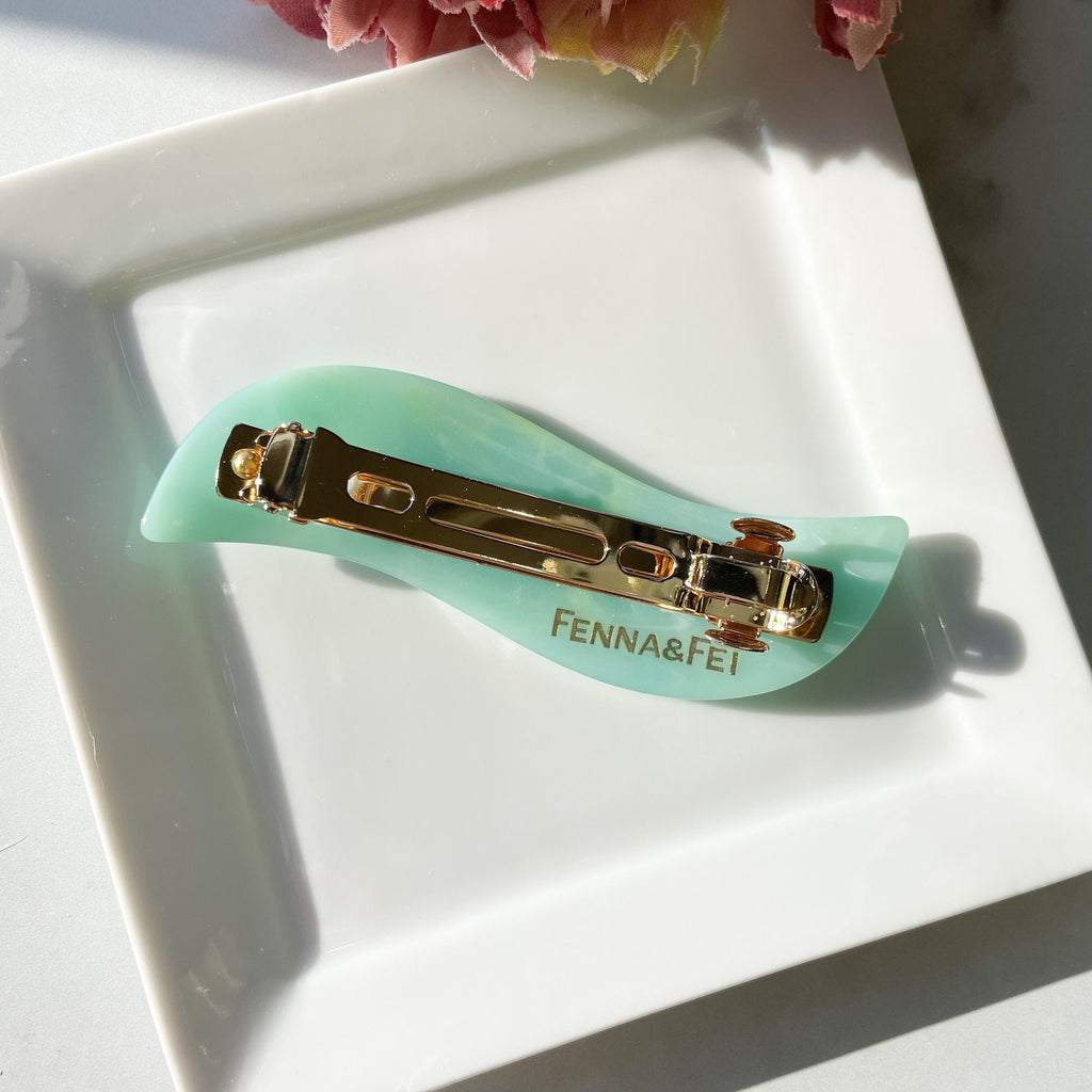 Wave Barrette in Blonde | French Barrette Snap Hair Clip Non Slip