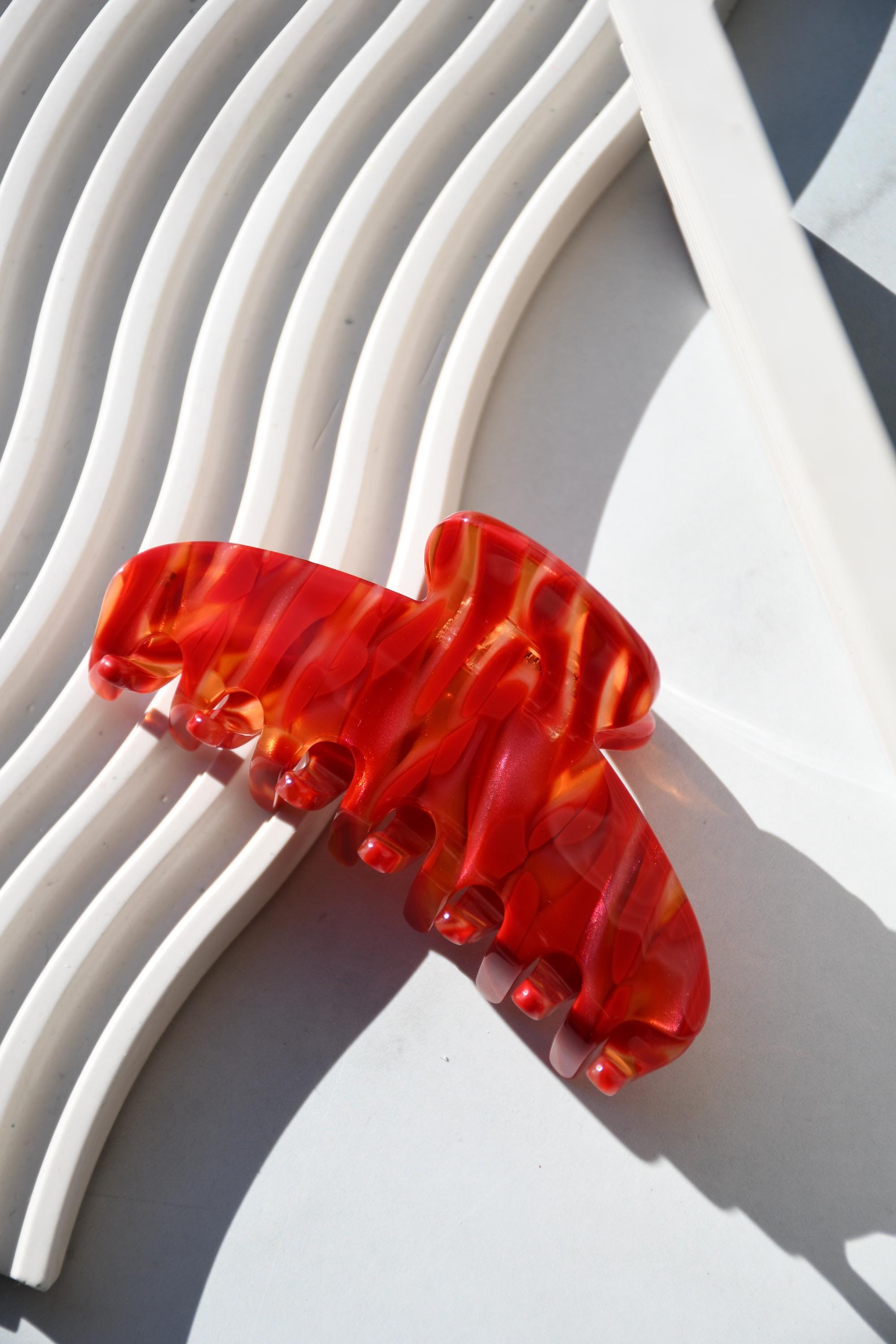 Oval Claw in Hearts Fire - All Acetate Hair Claw