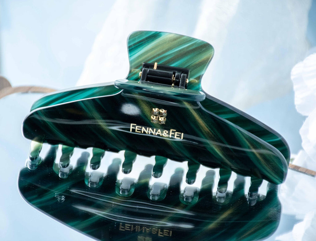 Glamour Grip Wave Claw in Roscoelite | Emerald Gold Shimmer | Italian Acetate Tortoise Shell Large Hair Clip