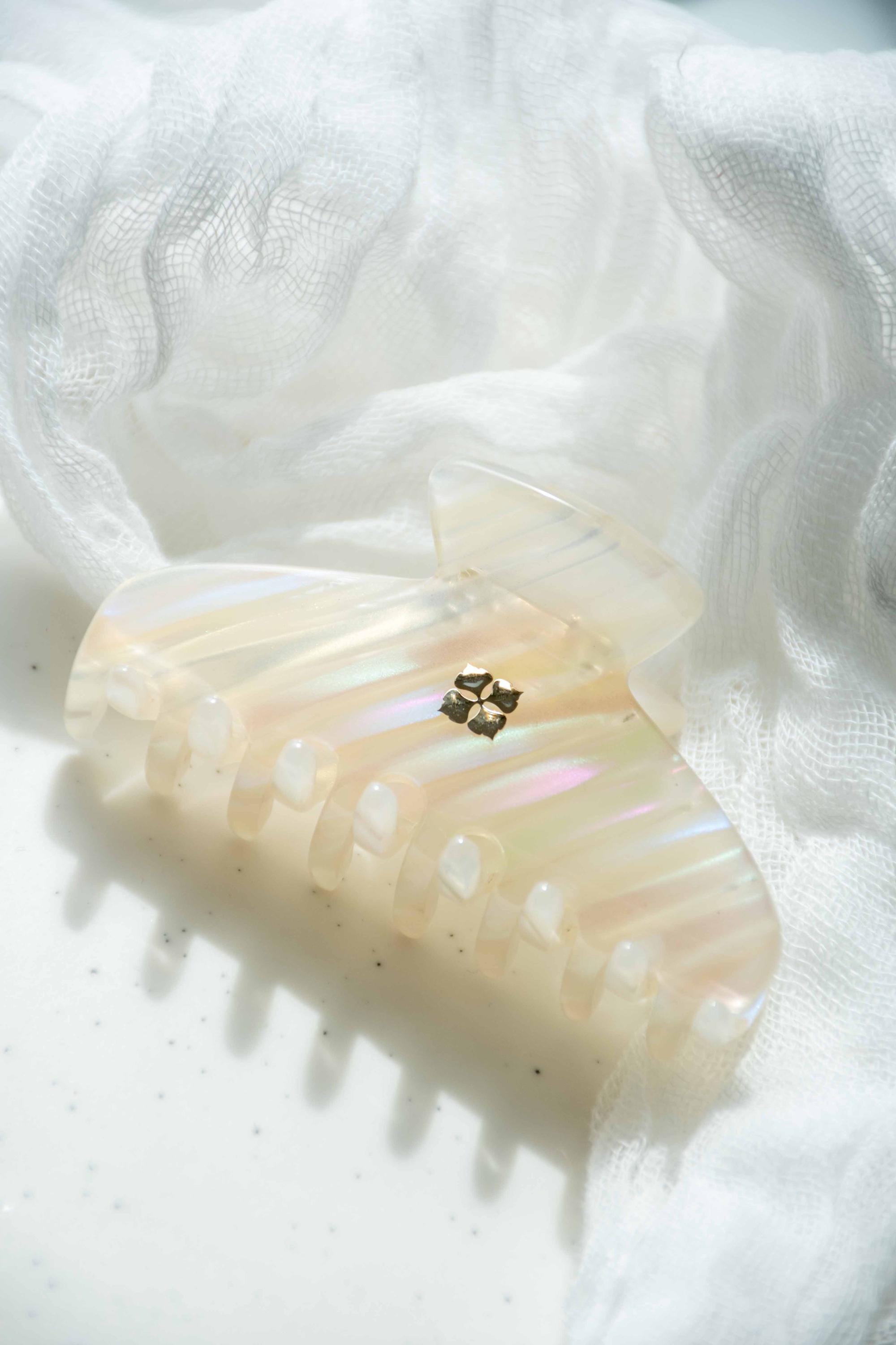 White Opal Mini Claw Hair Clip | Pearlescent Italian Acetate