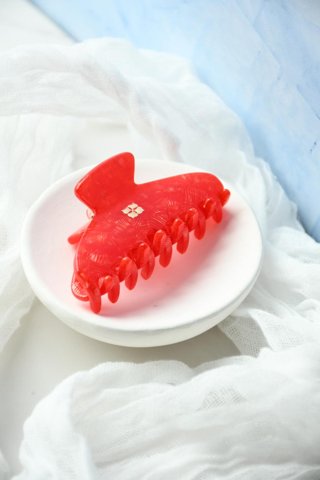 Glamour Grip Mini Claw in Ruby Red  | Italian Acetate Tortoise Shell Small Hair Clip