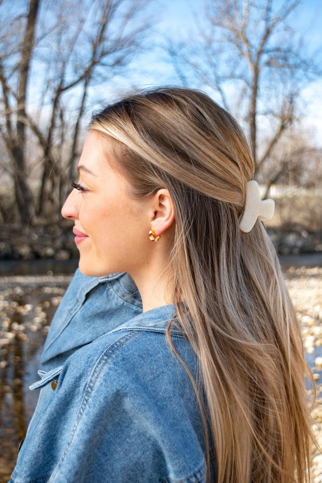 Mini French Claw in Sparkly Sandstone | Multi Color Sparkle | Stainless Steel | Eco Friendly