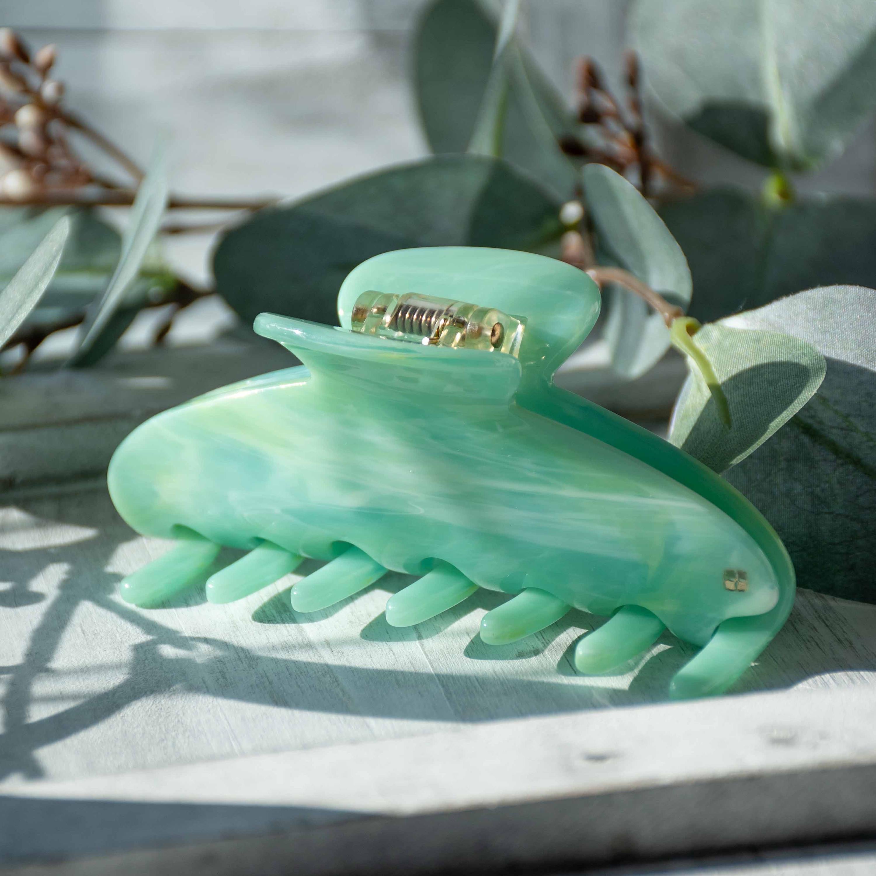 Oval Claw in Jadeite Marbled All Acetate Hair Claw | Medium Hair Claw | Strong Hair Claw | Eco Friendly Hair Claw | Green Hair Clip