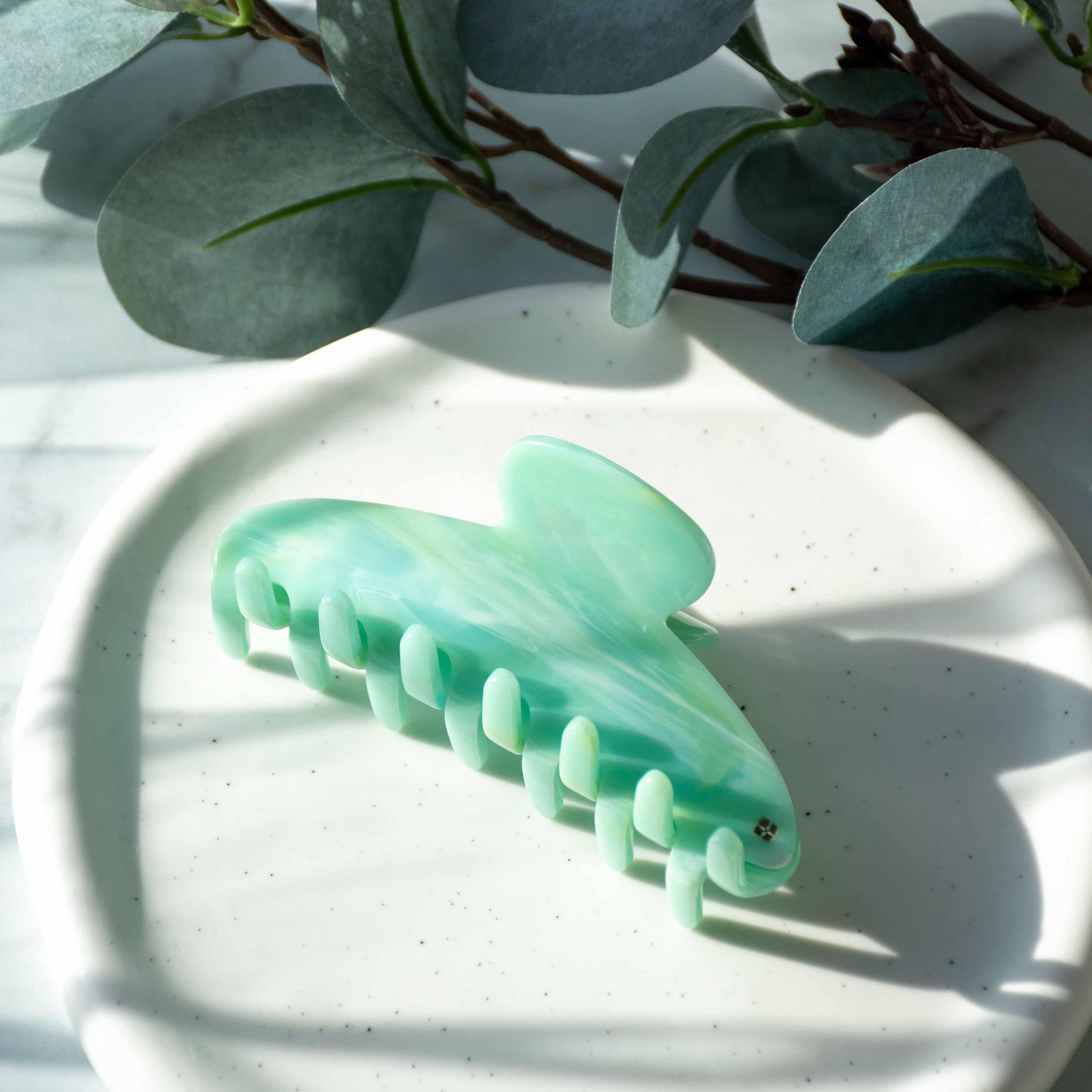 Oval Claw in Jadeite Marbled All Acetate Hair Claw | Medium Hair Claw | Strong Hair Claw | Eco Friendly Hair Claw | Green Hair Clip