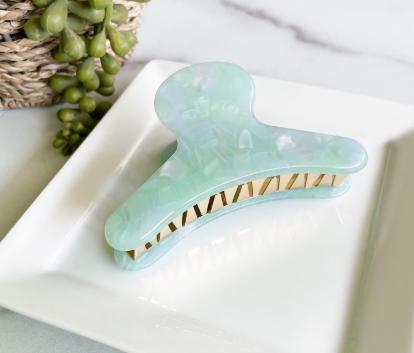 French Claws in Lagoon Garden Greens