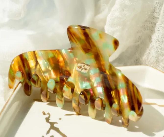 Glamour Grip Mini Claws in Shimmering Greens and Golds  |  Italian Acetate Small Hair Clip
